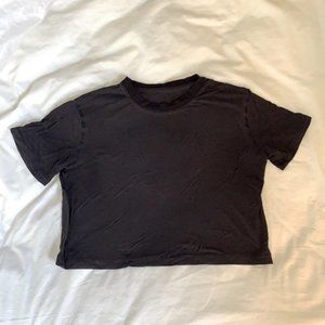 Girlfriend Collective Gia crop top tee in black